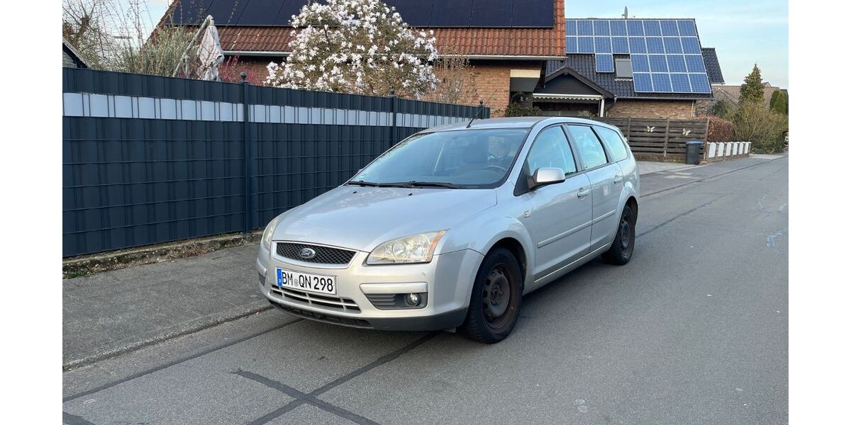 Ford Focus 195.000 km 2.200 &euro; kerpen 50170