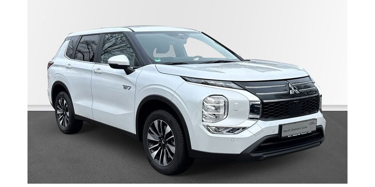 Mitsubishi Outlander 4.425 km 44.240 &euro; Hoyerswerda 02977