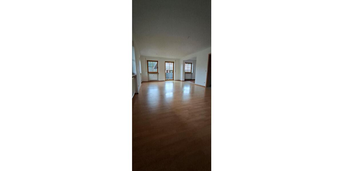 Erdgeschoßwohnung Arrach - 6 Zimmer, 120 m&sup2;, 700&euro; | Angebot:26680178