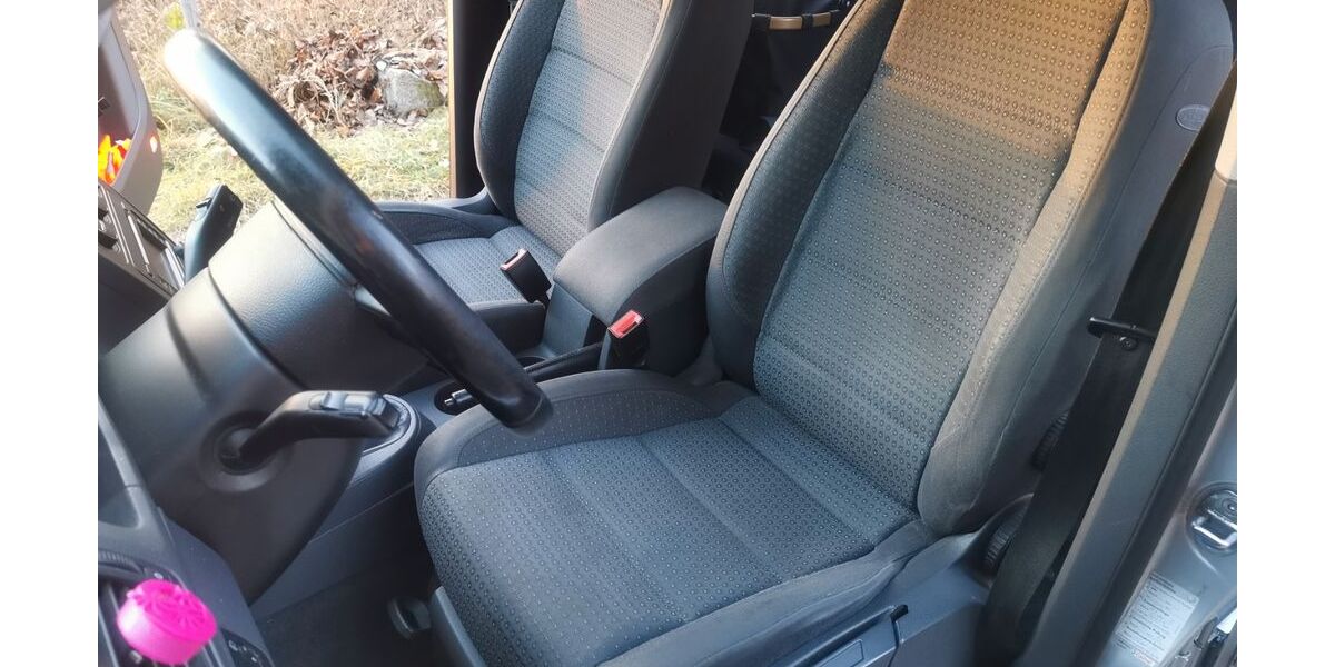 VW Touran 126.500 km 4.800 &euro; VÖHRINGEN 89269