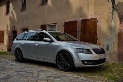 Skoda Octavia 189.000 km 11.249 &euro; Limbach Oberfrohna 09212