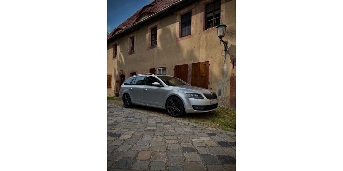 Skoda Octavia 189.000 km 11.249 &euro; Limbach Oberfrohna 09212