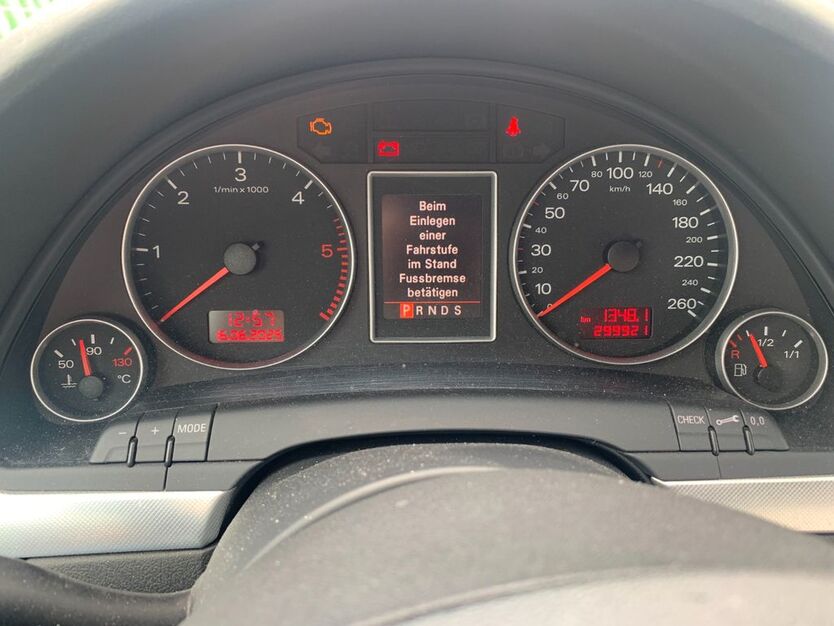Audi A4 300.000 km 2.300 € Poing 85586
