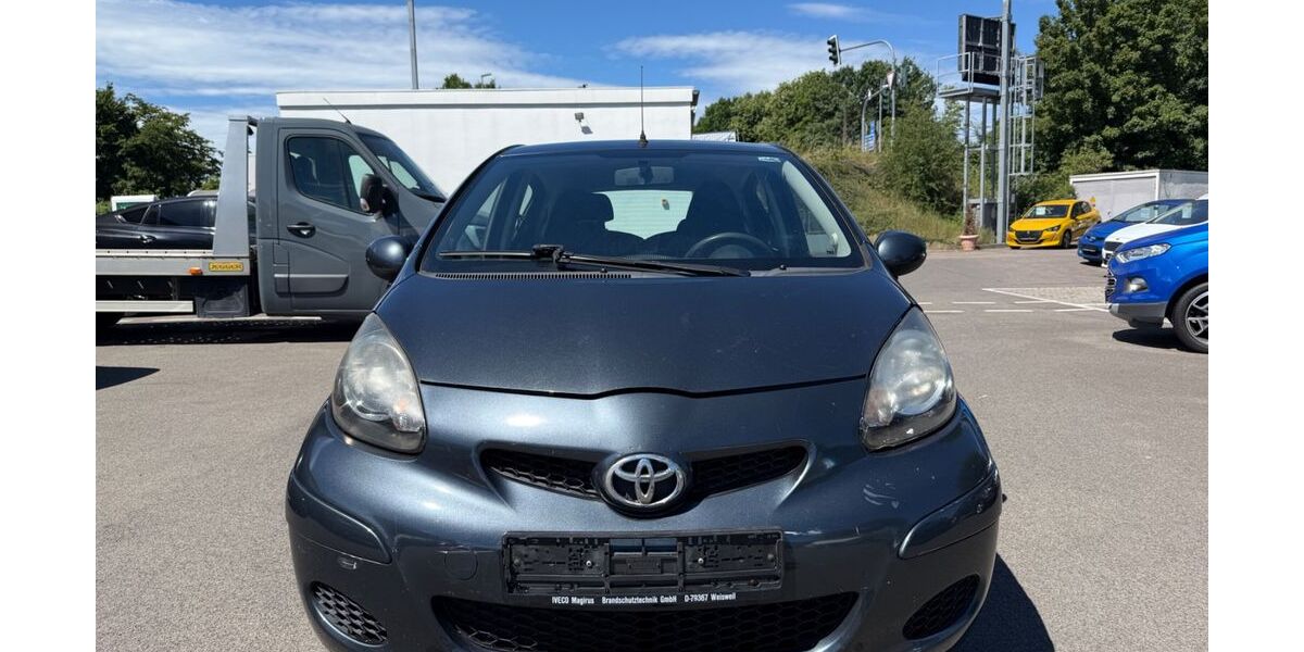 Toyota Aygo (X) 108.000 km 1.490 &euro; Merzig 66663