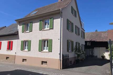 Haus Kandern - 6.5 Zimmer, 157 m&sup2;, 2.050&euro; | Angebot:26818500
