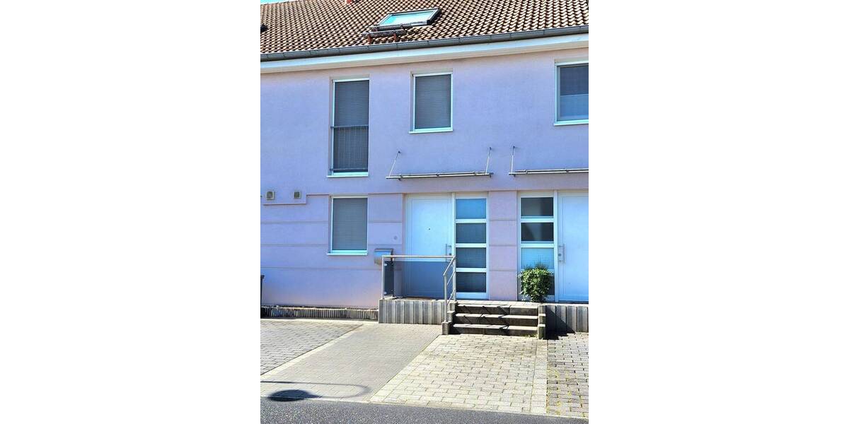 Mehrfamilienhaus, Wohnhaus Bad Vilbel Dortelweil - 5 Zimmer, 136 m&sup2;, 2.800&euro; | Angebot:23957205