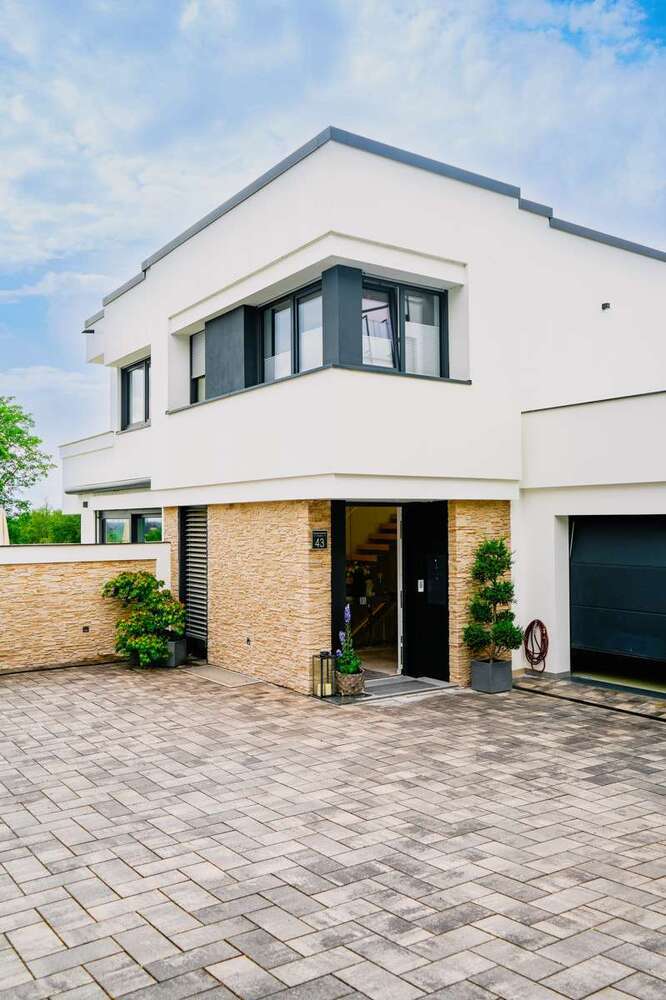 Haus zum Kaufen in Weinheim 1.790.000 € 230 m²