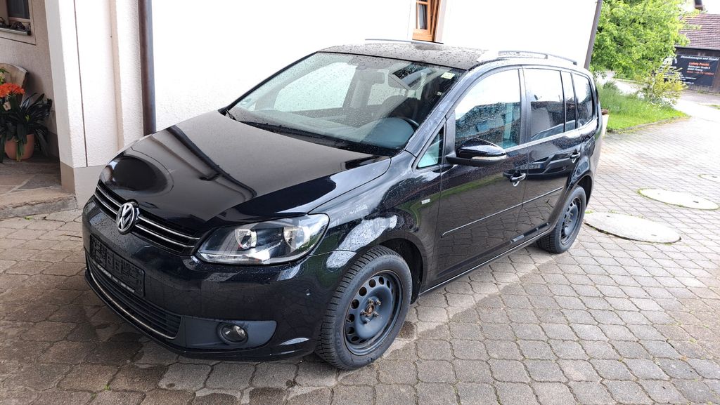 VW Touran 150.000 km 11.500 &euro; Schönram 83367
