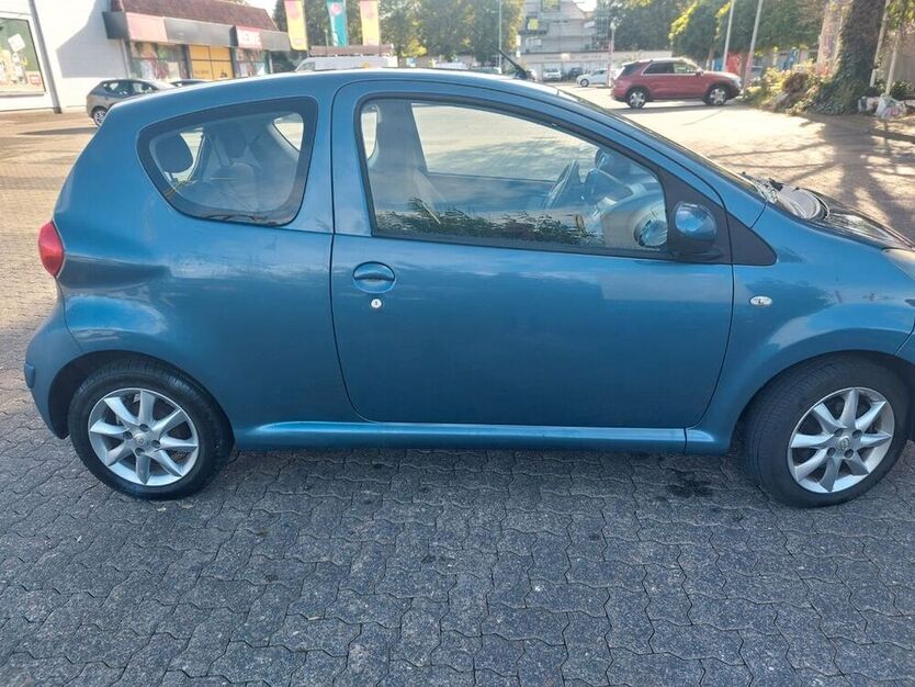 Aygo (X)