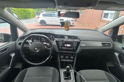 VW Touran 245.000 km 8.400 &euro; Neuenkirchen-Vörden 49434