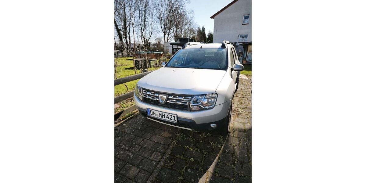 Dacia Duster 78.000 km 9.499 &euro; Düren 52355