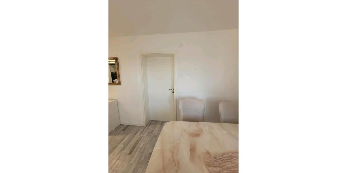 Erdgeschoßwohnung Pfullingen - 4.5 Zimmer, 98 m&sup2;, 365.000&euro; | Angebot:26834959