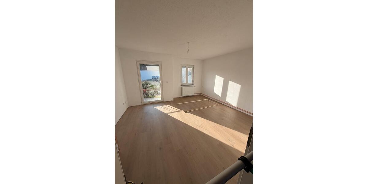 Frisch renoviertes Einfamilienhaus mit großem Garten in Nordleda 4 zimmer