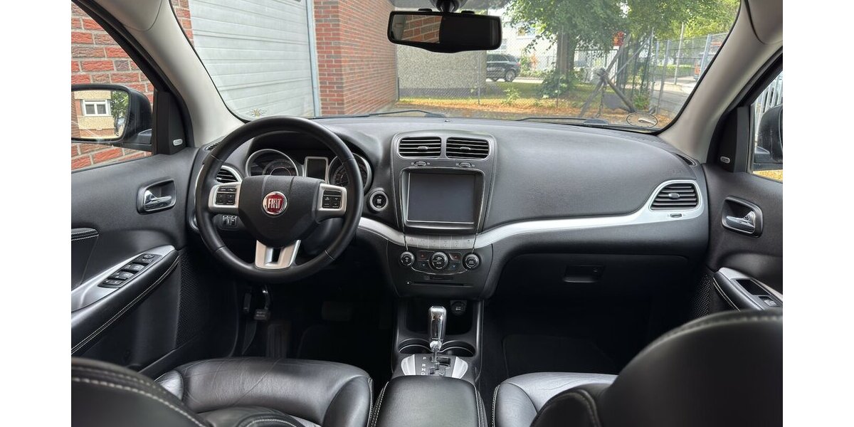 Fiat Freemont BLACK CODE AWD ALLRAD 136.000 km 9.999 &euro; Hamburg 22339