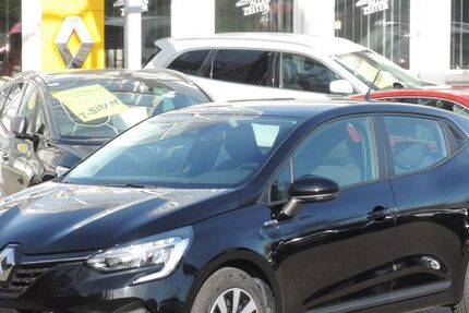 Renault Clio 9.999 km 15.950 € Fellbach-Schmiden (bei Stuttgart) 70736