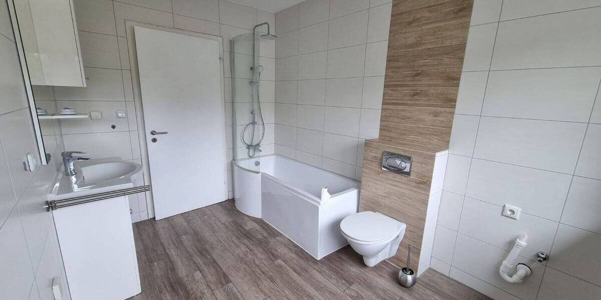 Etagenwohnung Amberg Gailoh - 5 Zimmer, 140 m&sup2;, 990&euro; | Angebot:26891633
