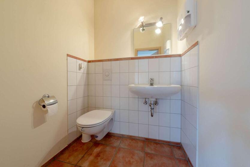 Moderne ca. 89 m² große Bürofläche in verkehrsgünstiger Lage von Südkirchen zimmer