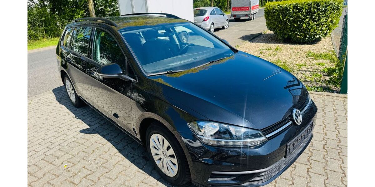 VW Golf 220.000 km 6.980 &euro; XANTEN 46509