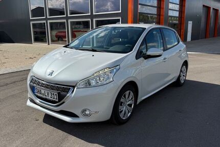 Peugeot 208 127.000 km 4.399 &euro; Erbach 89155