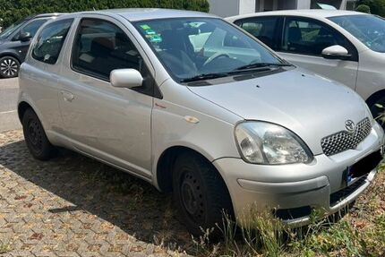 Toyota Yaris 220.900 km 850 &euro; Heilbronn 74081