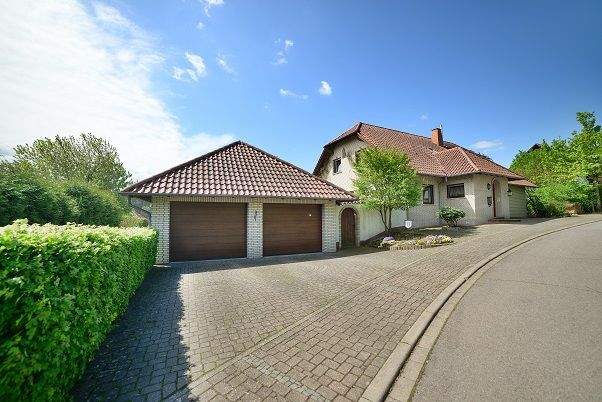 Bungalow Wallhalben - 7 Zimmer, 260 m&sup2;, 1.900&euro; | Angebot:26190672