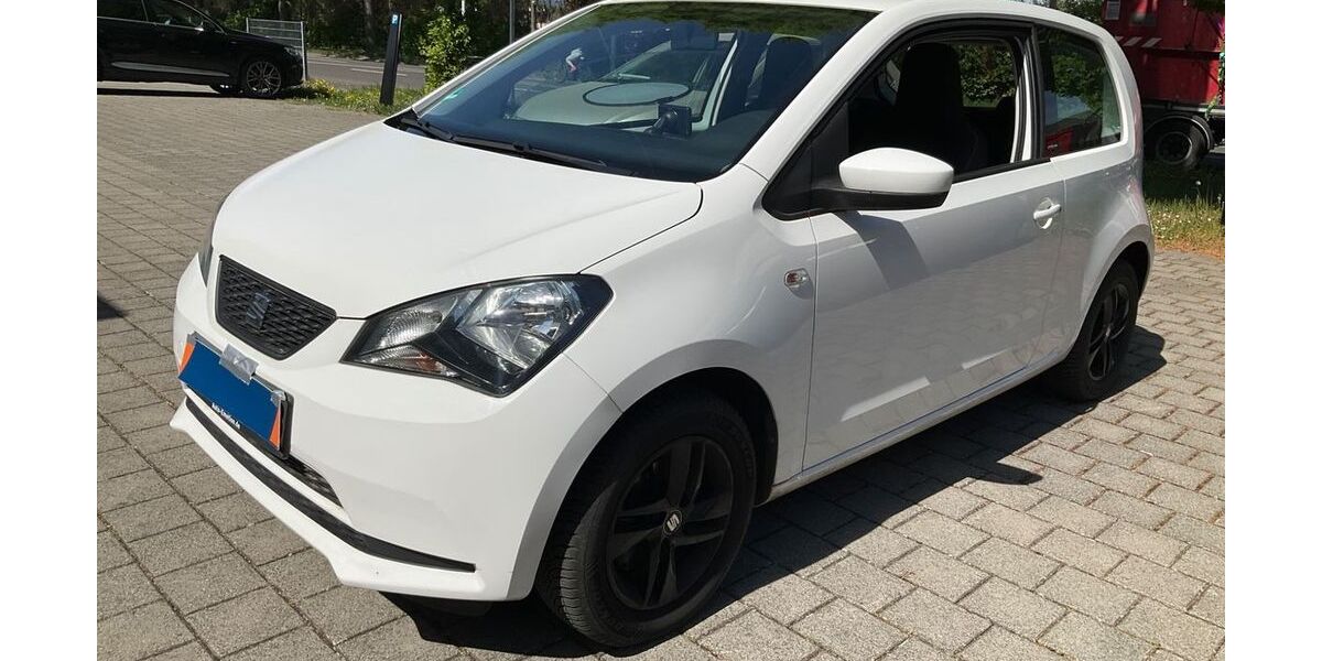 Seat Mii 103.987 km 4.400 &euro; FRANKFURT 65933