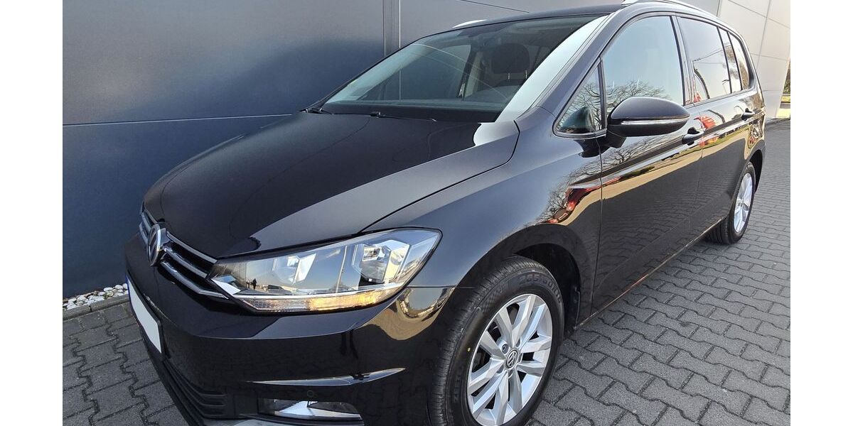 VW Touran 122.000 km 12.990 &euro; Radebeul 01445