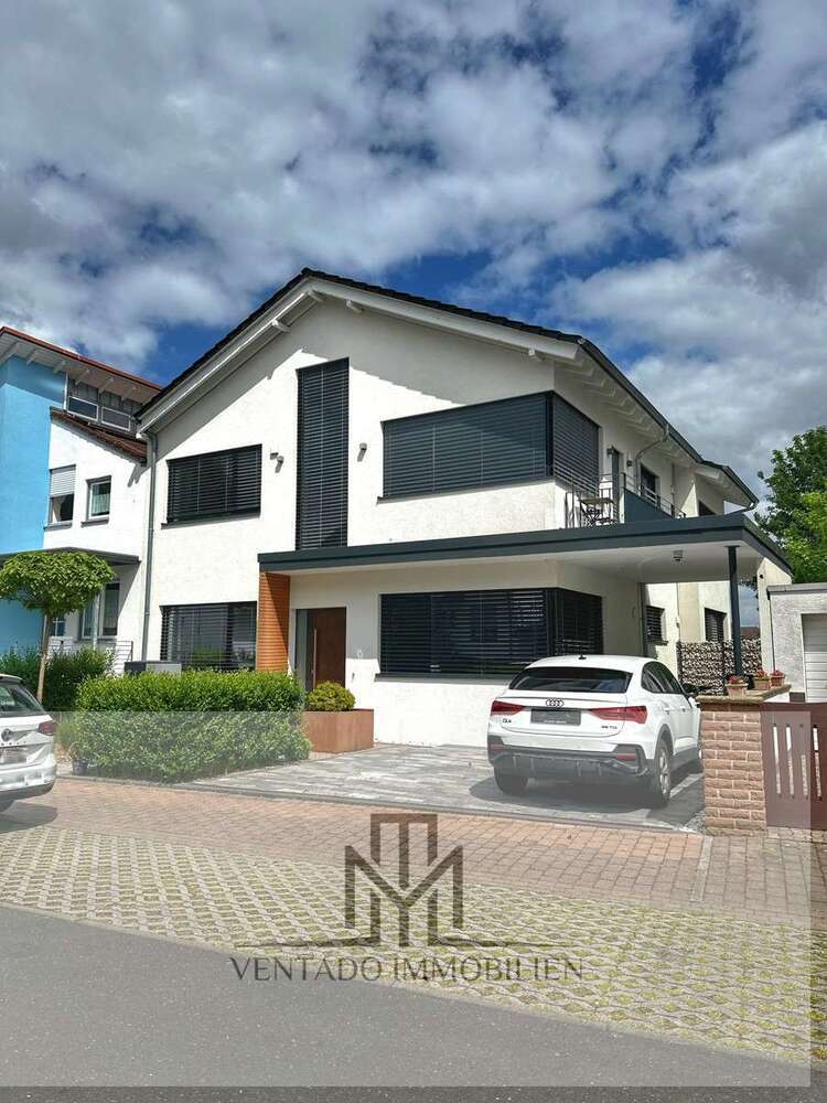 Haus zum Kaufen in Maintal Wachenbuchen 1.289.000 € 252.64 m²