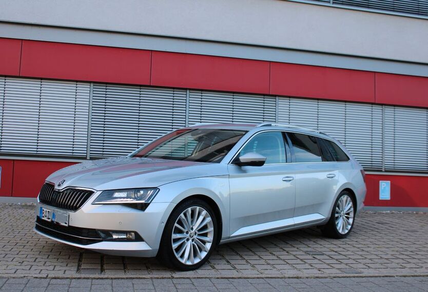 Skoda Superb 203.000 km 16.000 € Baden-Baden 76530