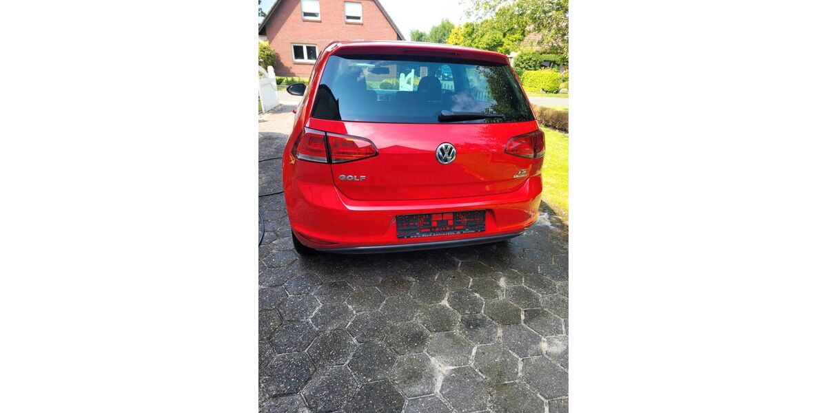 VW Golf 115.899 km 6.250 &euro; Stadland 26935