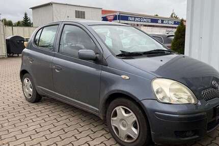 Toyota Yaris 238.500 km 1.250 € Neustadt/Vogtland 08223
