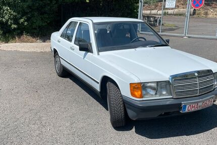Mercedes-Benz 190 117.000 km 3.999 &euro; Gudensberg 34281