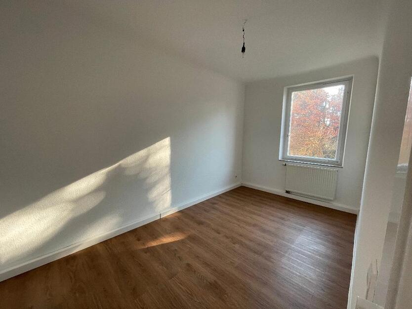 Schöne 3-Zimmer Wohnung mit großem Balkon! zimmer