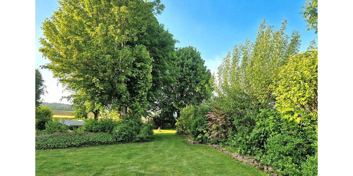 Einfamilienhaus Brakel - 10 Zimmer, 268 m&sup2;, 675.000&euro; | Angebot:27108866