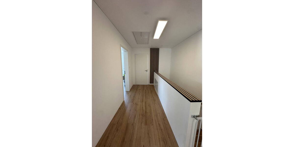 Einfamilienhaus Sankt Katharinen (Landkreis Neuwied) - 7 Zimmer, 180 m&sup2;, 2.400&euro; | Angebot:26806002