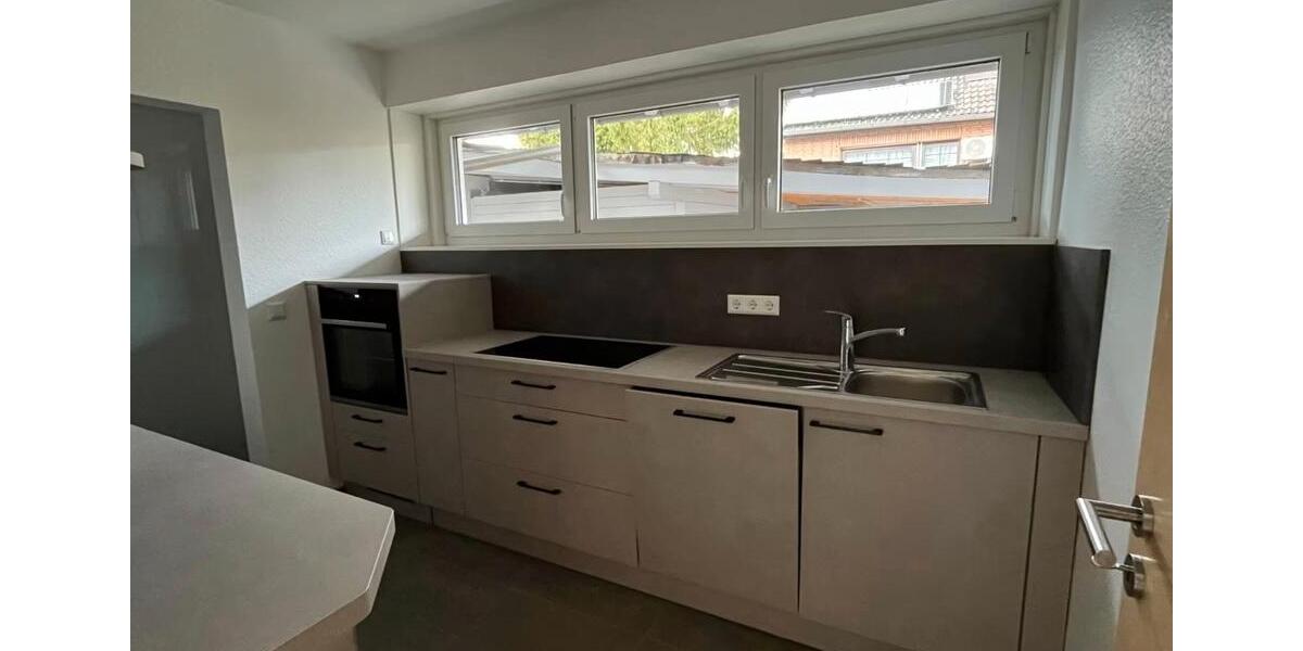 Hochparterre Mötzingen - 6 Zimmer, 146 m&sup2;, 1.790&euro; | Angebot:26431925