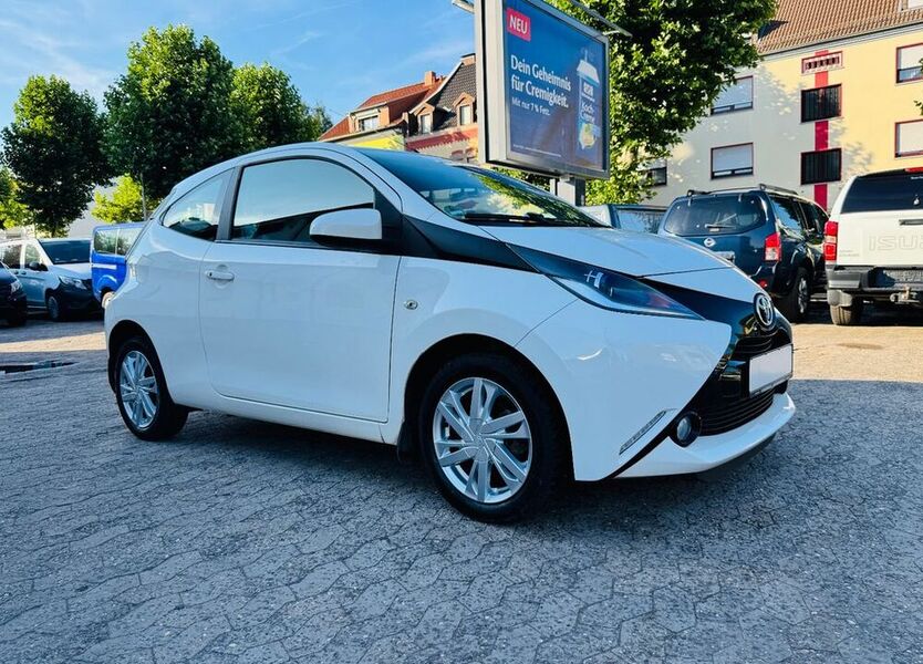 Aygo (X)
