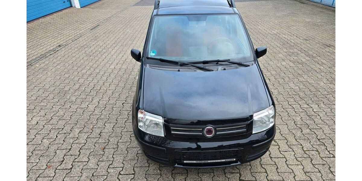 Fiat Panda 136.000 km 2.300 &euro; Aachen 52068