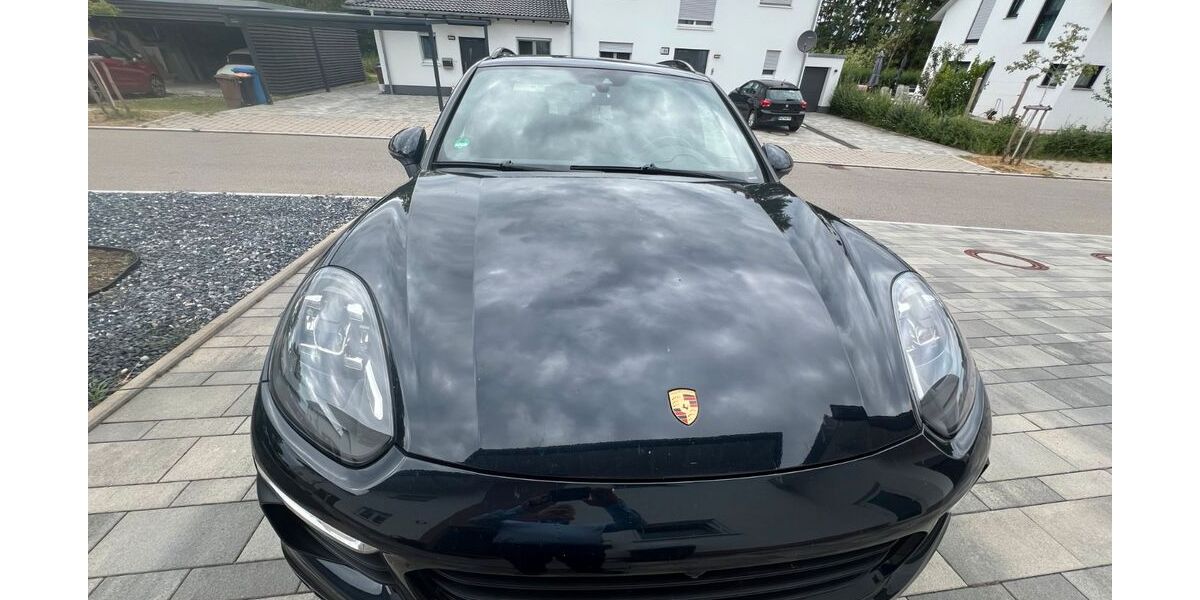 Porsche Cayenne 152.500 km 27.500 &euro; Trossingen 78647
