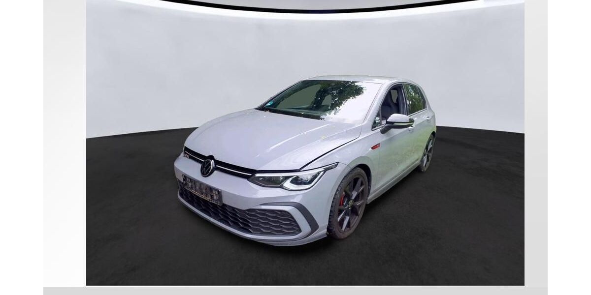 VW Golf 33.497 km 28.780 &euro; Fürth 90763