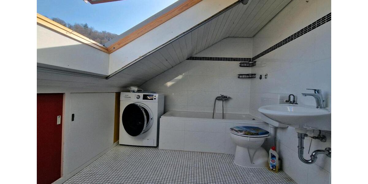 Dachgeschoßwohnung Bad Dürkheim - 2 Zimmer, 61 m&sup2;, 800&euro; | Angebot:26395677