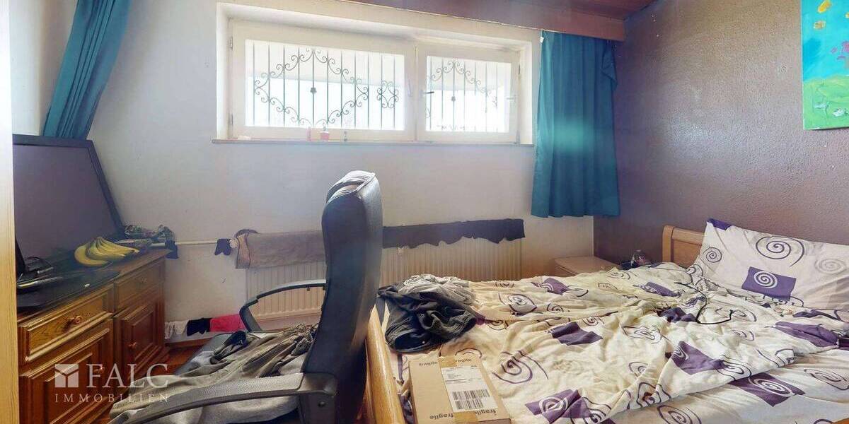 Mehrfamilienhaus, Wohnhaus Östringen Tiefenbach - 9 Zimmer, 220 m&sup2;, 750.000&euro; | Angebot:26160521