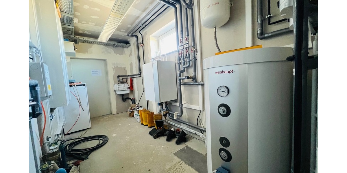 Moderne Gewerbeimmobilie (BJ 2023) mit offener und geschlossener Werkhalle, Büro und Wohnung - Gewerbeobjekt Horb am Neckar | Angebot:26131652