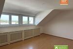 Dachgeschoßwohnung Velbert - 3 Zimmer, 77 m&sup2;, 615&euro; | Angebot:26676315