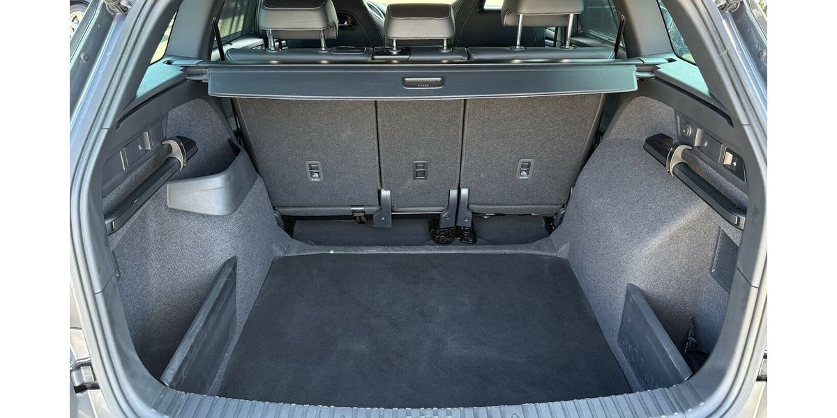 Skoda Kodiaq Sport Line KAMERA/NAVI/KEYLESS/MEMORY/AHK 97.362 km 28.900 &euro; Villingen-Schwenningen 78054