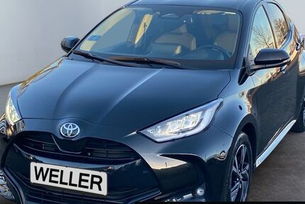 Toyota Yaris 3.326 km 22.390 &euro; Leipzig 04178