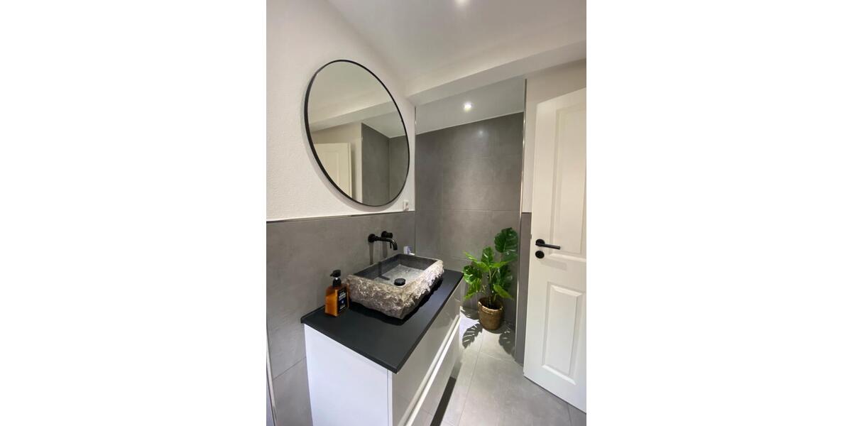 Doppelhaushälfte Calw - 7 Zimmer, 150 m&sup2;, 375.000&euro; | Angebot:25498592