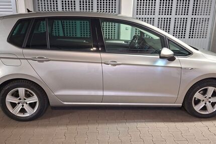 VW Golf Sportsvan 37.800 km 12.500 &euro; Bad Kissingen 97688