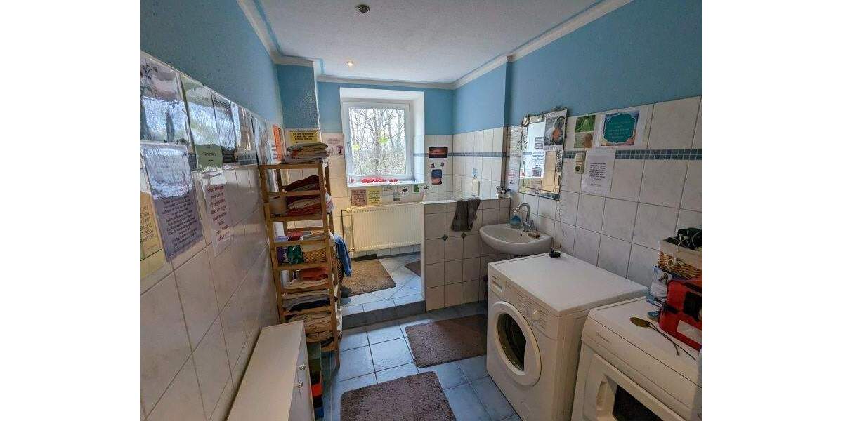 Einfamilienhaus Müglitztal Falkenhain - 8 Zimmer, 367 m&sup2;, 330.000&euro; | Angebot:25705451