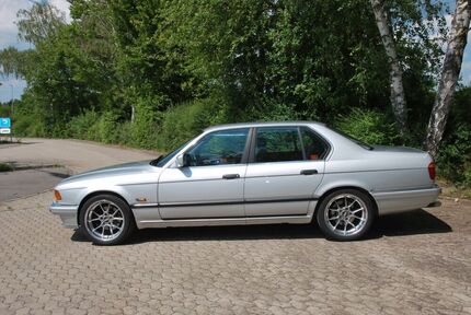 BMW 730